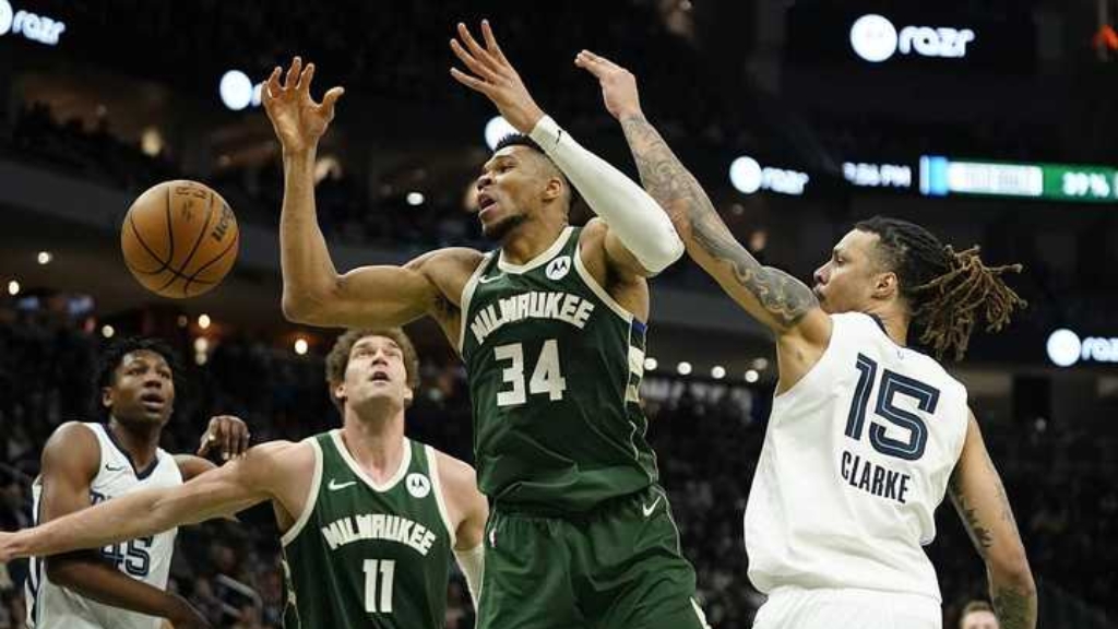 BBIN电子-雄鹿主场-领先，字母哥：我们要保持领先优势